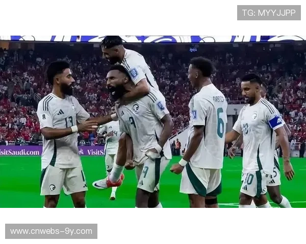 伊拉克补时点球绝杀阿联酋，总比分3-2挺进世预赛附加赛